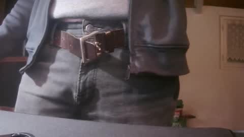 Snapshot of grimbergen123 chatting on October 2025 09:41:01 PM Grim online show from October 2025 09:41:01 PM