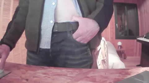 Snapshot of grimbergen123 chatting on November 2025 09:57:01 PM Grim online show from November 2025 09:57:01 PM