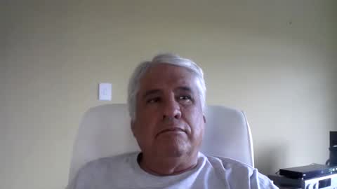 grisa01 online show from November 2025 01:44:02 PM