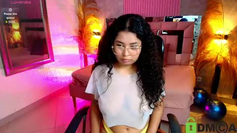 Snapshot of griselle_rousse chatting on April 2026 11:41:01 PM online show from April 2026 11:41:01 PM