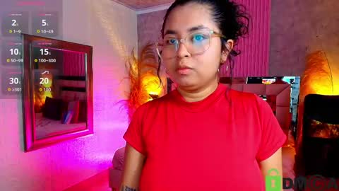 Snapshot of griselle_rousse chatting on April 2026 09:06:01 PM online show from April 2026 09:06:01 PM