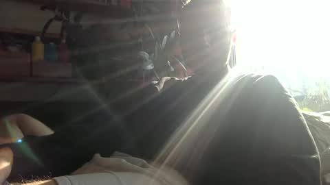 gruendamien online show from February 2025 01:22:01 PM