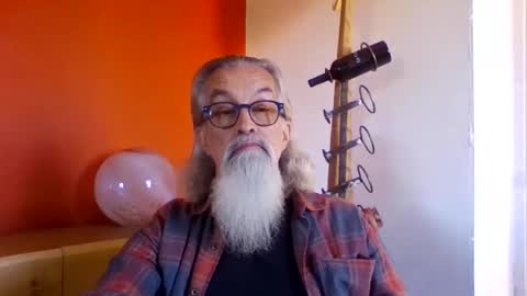 Snapshot of grybear60 chatting on November 2025 12:15:01 PM Grybear online show from November 2025 12:15:01 PM