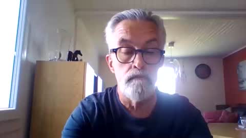 Grybear online show from May 2026 12:10:01 PM