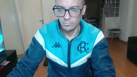 guachin_new online show from May 2026 11:28:02 PM