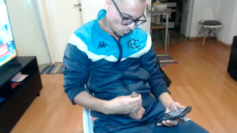 guachin_new online show from June 2026 11:03:01 PM