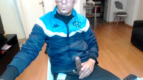 guachin_new online show from June 2026 05:41:01 AM