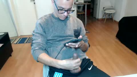 guachin_new online show from July 2026 10:16:01 PM