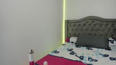 guadalupeclak online show from January 2025 08:35:01 PM