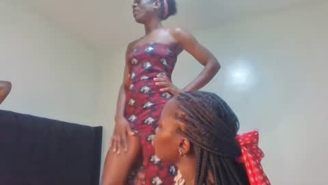 gud_lunah1 online show from June 2026 03:55:02 PM