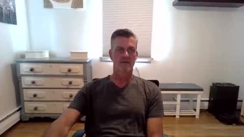 gudguy2025 online show from June 2026 03:22:01 PM