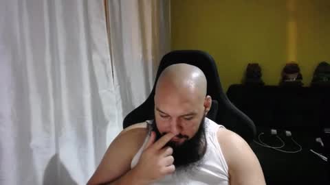 Snapshot of guessswho24 chatting on February 2025 02:03:01 AM Ayan online show from February 2025 02:03:01 AM