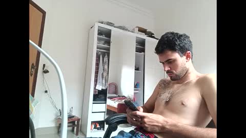 Snapshot of guguzinhox chatting on February 2025 03:42:02 PM guguzinhox online show from February 2025 03:42:02 PM