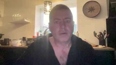 Snapshot of guil0 chatting on November 2025 10:47:02 AM guil0 online show from November 2025 10:47:02 AM