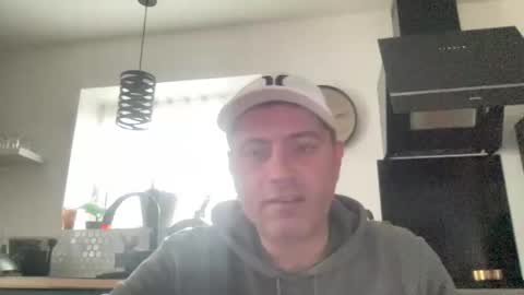 Snapshot of guil0 chatting on January 2026 01:13:01 PM guil0 online show from January 2026 01:13:01 PM