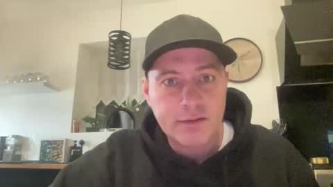 Snapshot of guil0 chatting on January 2026 09:09:01 PM guil0 online show from January 2026 09:09:01 PM