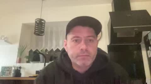 Snapshot of guil0 chatting on February 2026 12:20:02 AM guil0 online show from February 2026 12:20:02 AM