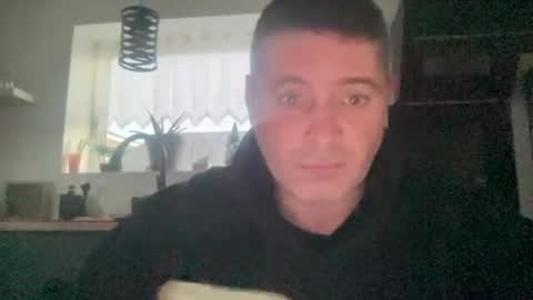 Snapshot of guil0 chatting on February 2026 09:08:01 PM guil0 online show from February 2026 09:08:01 PM