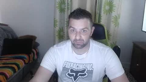 guillaume666286050 online show from April 2026 08:12:02 AM