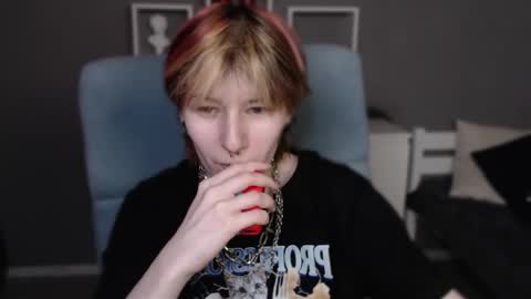 guitarandangell online show from April 2026 12:36:01 PM