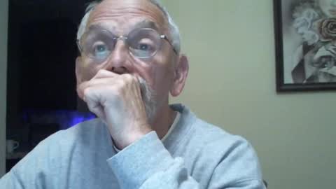 Snapshot of gulfcoast1952 chatting on February 2025 11:40:02 AM Roy online show from February 2025 11:40:02 AM