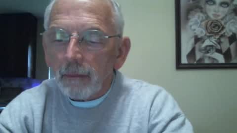 Snapshot of gulfcoast1952 chatting on February 2025 01:32:01 PM Roy online show from February 2025 01:32:01 PM