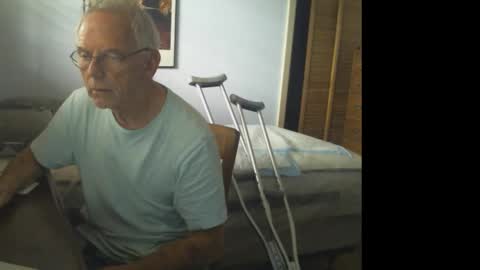 Snapshot of gulfcoast1952 chatting on February 2026 06:52:02 PM Roy online show from February 2026 06:52:02 PM