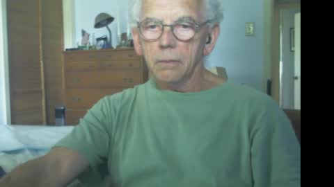 Snapshot of gulfcoast1952 chatting on June 2026 08:09:01 PM Roy online show from June 2026 08:09:01 PM