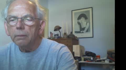 Snapshot of gulfcoast1952 chatting on June 2026 08:58:01 PM Roy online show from June 2026 08:58:01 PM