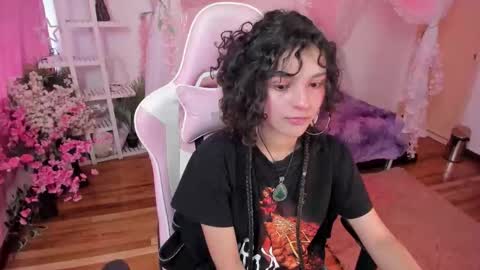 Snapshot of gummo_ chatting on December 2025 07:53:02 PM gummo_ online show from December 2025 07:53:02 PM