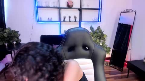 Snapshot of gummo_ chatting on February 2026 08:31:02 PM gummo_ online show from February 2026 08:31:02 PM