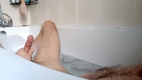 gunwo80 online show from December 2024 11:29:01 AM