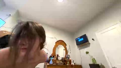 gurlface85 online show from November 2025 02:04:01 PM