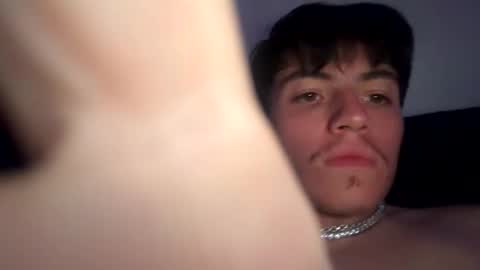 Snapshot of gustavog79 chatting on April 2026 07:04:01 AM gustavog79 online show from April 2026 07:04:01 AM