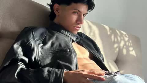 Snapshot of guts_x chatting on January 2025 05:37:02 PM Guts online show from January 2025 05:37:02 PM