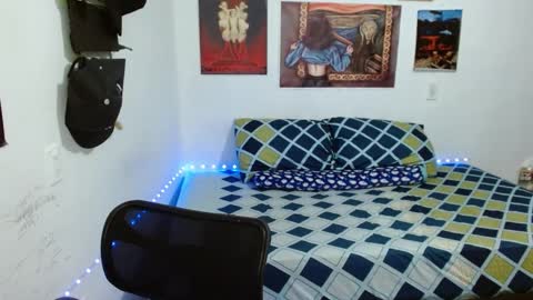 Snapshot of guts_x chatting on February 2025 06:24:02 PM Guts online show from February 2025 06:24:02 PM