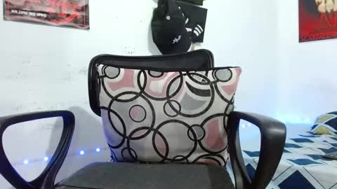 Snapshot of guts_x chatting on February 2025 08:09:02 PM Guts online show from February 2025 08:09:02 PM