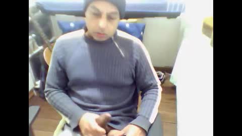 Snapshot of guty50 chatting on June 2026 07:28:01 PM guty50 online show from June 2026 07:28:01 PM