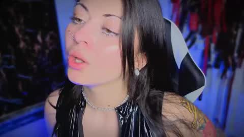 Snapshot of guxplo chatting on March 2026 03:18:01 PM Antonella online show from March 2026 03:18:01 PM