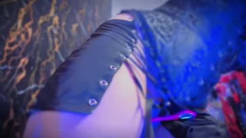 Snapshot of guxplo chatting on March 2026 11:37:01 PM Antonella online show from March 2026 11:37:01 PM