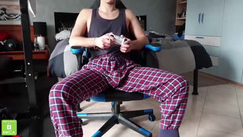 Flo online show from February 2025 10:24:02 AM