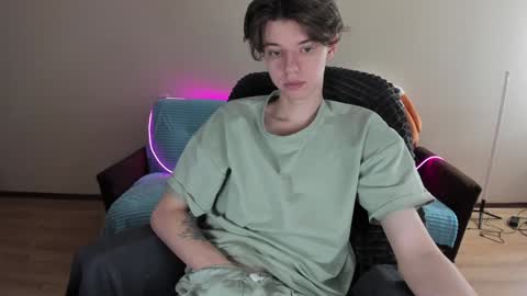 guy_liam1 online show from January 2025 08:13:02 AM