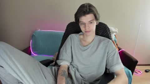 guy_liam1 online show from February 2025 03:06:01 PM