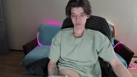 guy_liam1 online show from February 2025 02:05:01 PM