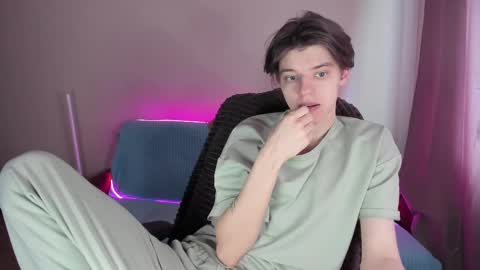 guy_liam1 online show from February 2025 08:29:02 AM