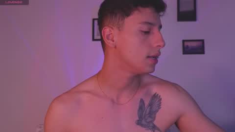 Snapshot of guy_twinks chatting on January 2026 03:12:02 AM Gabriel online show from January 2026 03:12:02 AM