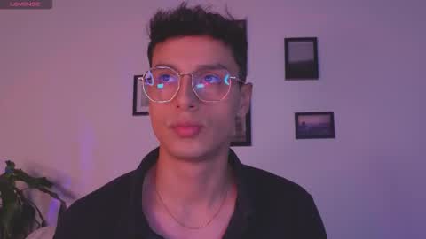 Snapshot of guy_twinks chatting on January 2026 04:49:02 AM Gabriel online show from January 2026 04:49:02 AM