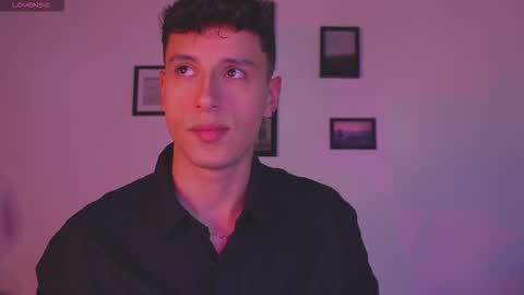 Snapshot of guy_twinks chatting on February 2026 05:05:02 AM Gabriel online show from February 2026 05:05:02 AM