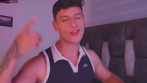 Snapshot of guy_twinks chatting on February 2026 07:09:02 AM Gabriel online show from February 2026 07:09:02 AM