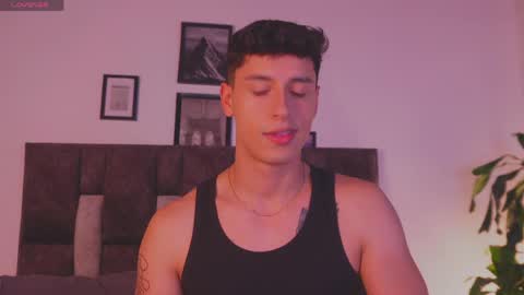 Snapshot of guy_twinks chatting on April 2026 05:52:01 AM Gabriel online show from April 2026 05:52:01 AM